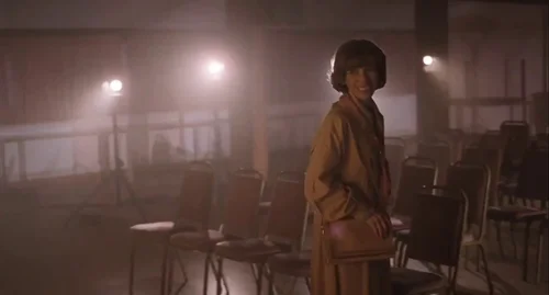 Still frame 133 from Submarine (2010) directed by Richard Ayoade