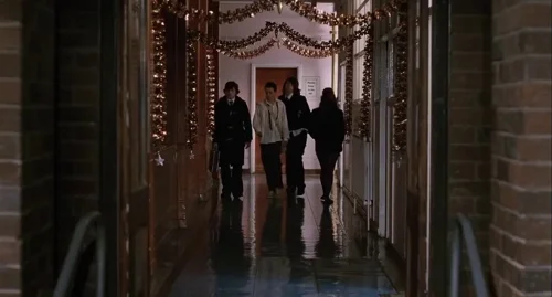 Still frame 144 from Submarine (2010) directed by Richard Ayoade