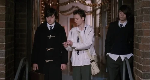 Still frame 146 from Submarine (2010) directed by Richard Ayoade