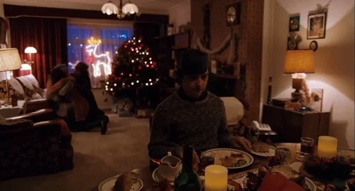 Still frame 156 from Submarine (2010) directed by Richard Ayoade