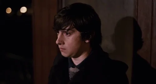 Still frame 163 from Submarine (2010) directed by Richard Ayoade