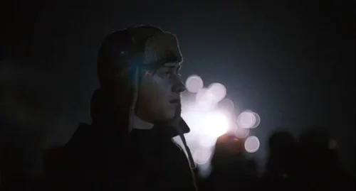 Still frame 188 from Submarine (2010) directed by Richard Ayoade