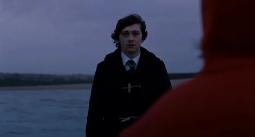 Still frame 210 from Submarine (2010) directed by Richard Ayoade