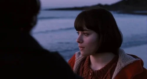 Still frame 235 from Submarine (2010) directed by Richard Ayoade