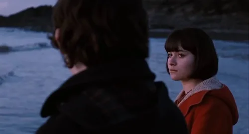 Still frame 234 from Submarine (2010) directed by Richard Ayoade