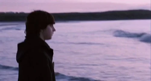 Still frame 237 from Submarine (2010) directed by Richard Ayoade