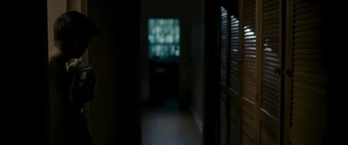 Still frame 28 from Talk to Me (2022) directed by Danny Philippou, Michael Philippou