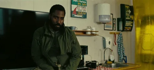 Still frame 121 from Tenet (2020) directed by Christopher Nolan