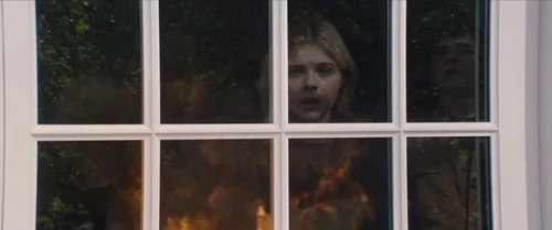 Still frame 11 from The 5th Wave (2016) directed by J Blakeson