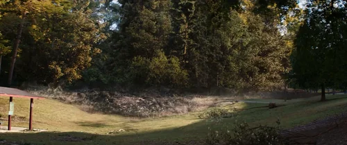 Still frame 13 from The 5th Wave (2016) directed by J Blakeson
