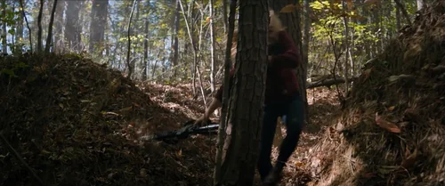Still frame 37 from The 5th Wave (2016) directed by J Blakeson