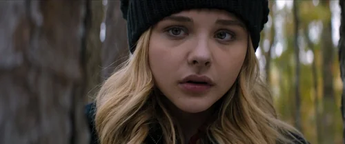 Still frame 77 from The 5th Wave (2016) directed by J Blakeson