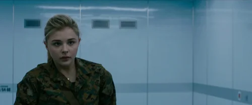 Still frame 105 from The 5th Wave (2016) directed by J Blakeson