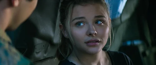 Still frame 118 from The 5th Wave (2016) directed by J Blakeson
