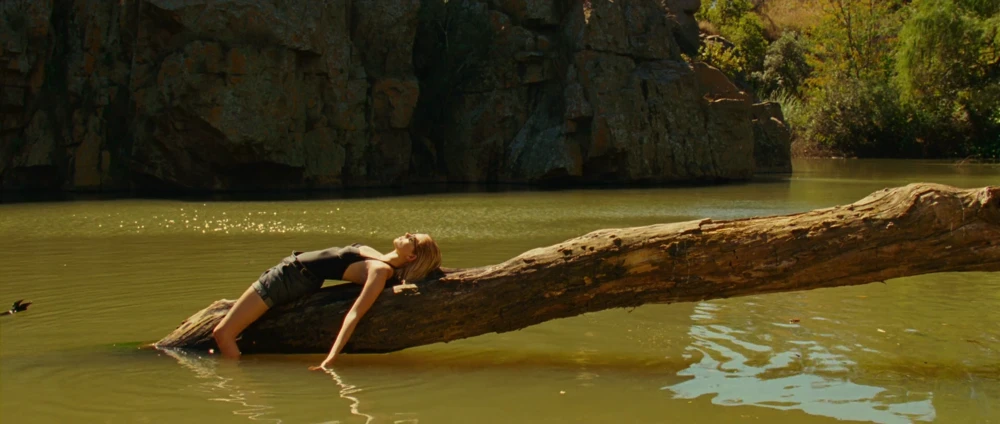 Still frame 90 from The Bang Bang Club (2010) directed by Steven Silver