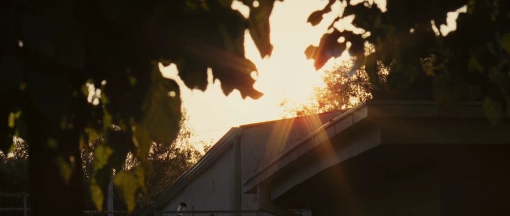 Still frame 94 from The Bang Bang Club (2010) directed by Steven Silver