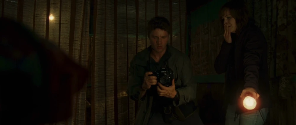 Still frame 124 from The Bang Bang Club (2010) directed by Steven Silver