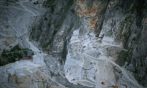 Still frame 178 from The Brutalist (2024) directed by Brady Corbet