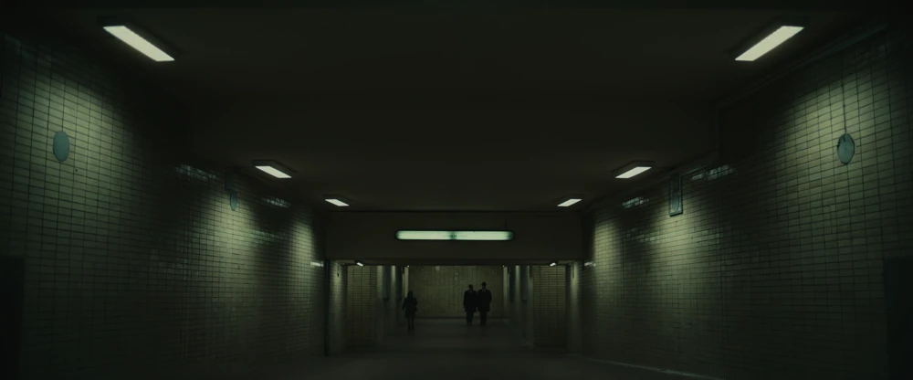 Still frame 105 from The Courier (2020) directed by Dominic Cooke