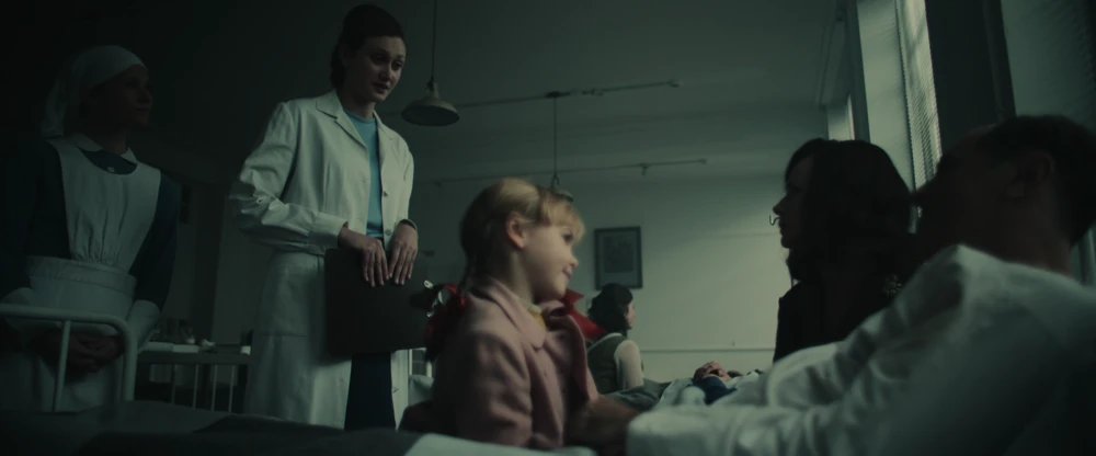 Still frame 129 from The Courier (2020) directed by Dominic Cooke