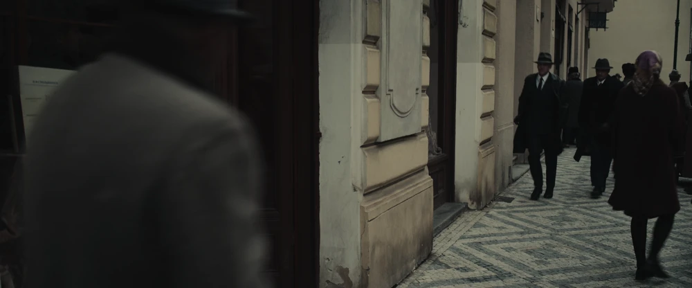 Still frame 164 from The Courier (2020) directed by Dominic Cooke