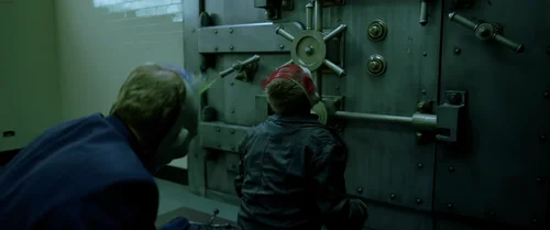 Still frame 8 from The Dark Knight (2008) directed by Christopher Nolan