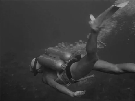 Still frame 102 from The Girl in the Bikini (1952) directed by Willy Rozier