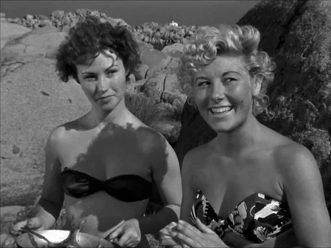 Still frame 14 from The Girl in the Bikini (1952) directed by Willy Rozier