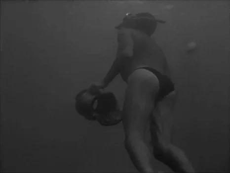 Still frame 18 from The Girl in the Bikini (1952) directed by Willy Rozier