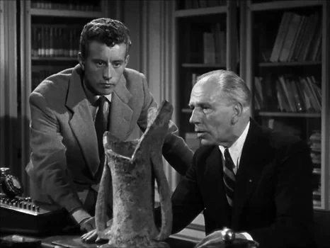 Still frame 20 from The Girl in the Bikini (1952) directed by Willy Rozier