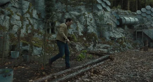 Still frame 113 from The Gorge (2025) directed by Scott Derrickson
