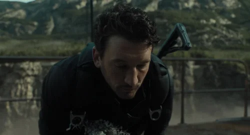 Still frame 227 from The Gorge (2025) directed by Scott Derrickson