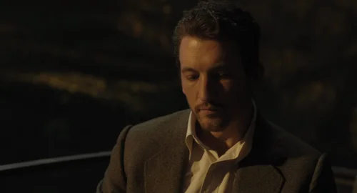 Still frame 246 from The Gorge (2025) directed by Scott Derrickson