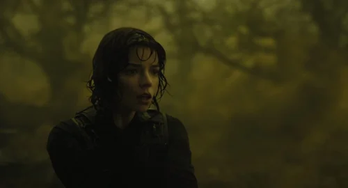 Still frame 277 from The Gorge (2025) directed by Scott Derrickson