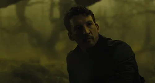 Still frame 283 from The Gorge (2025) directed by Scott Derrickson