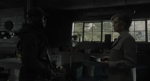 Still frame 415 from The Gorge (2025) directed by Scott Derrickson