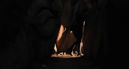 Still frame 434 from The Gorge (2025) directed by Scott Derrickson