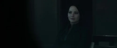 Still frame 23 from The Hunger Games: Mockingjay - Part 1 (2014) directed by Francis Lawrence