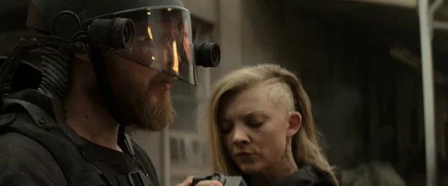 Still frame 32 from The Hunger Games: Mockingjay - Part 1 (2014) directed by Francis Lawrence