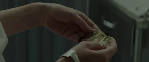 Still frame 15 from The Hunger Games: Mockingjay - Part 2 (2015) directed by Francis Lawrence
