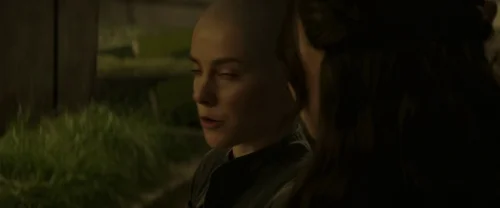 Still frame 19 from The Hunger Games: Mockingjay - Part 2 (2015) directed by Francis Lawrence