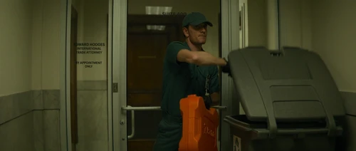 Still frame 132 from The Killer (2023) directed by David Fincher