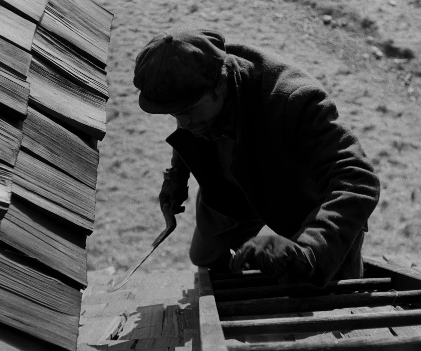 Still frame 36 from The Lighthouse (2019) directed by Robert Eggers