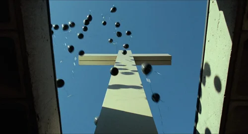 Still frame 12 from The Lodge (2019) directed by Severin Fiala, Veronika Franz