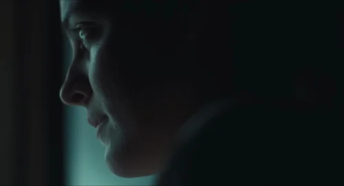 Still frame 24 from The Lodge (2019) directed by Severin Fiala, Veronika Franz