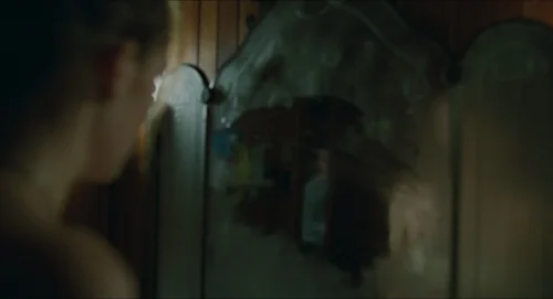Still frame 33 from The Lodge (2019) directed by Severin Fiala, Veronika Franz