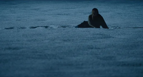 Still frame 37 from The Lodge (2019) directed by Severin Fiala, Veronika Franz