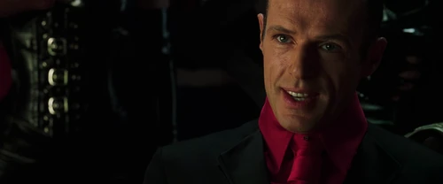 Still frame 43 from The Matrix Revolutions (2003) directed by Lana Wachowski, Lilly Wachowski