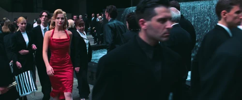 Still frame 110 from The Matrix (1999) directed by Lana Wachowski, Lilly Wachowski