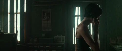 Still frame 148 from The Matrix (1999) directed by Lana Wachowski, Lilly Wachowski